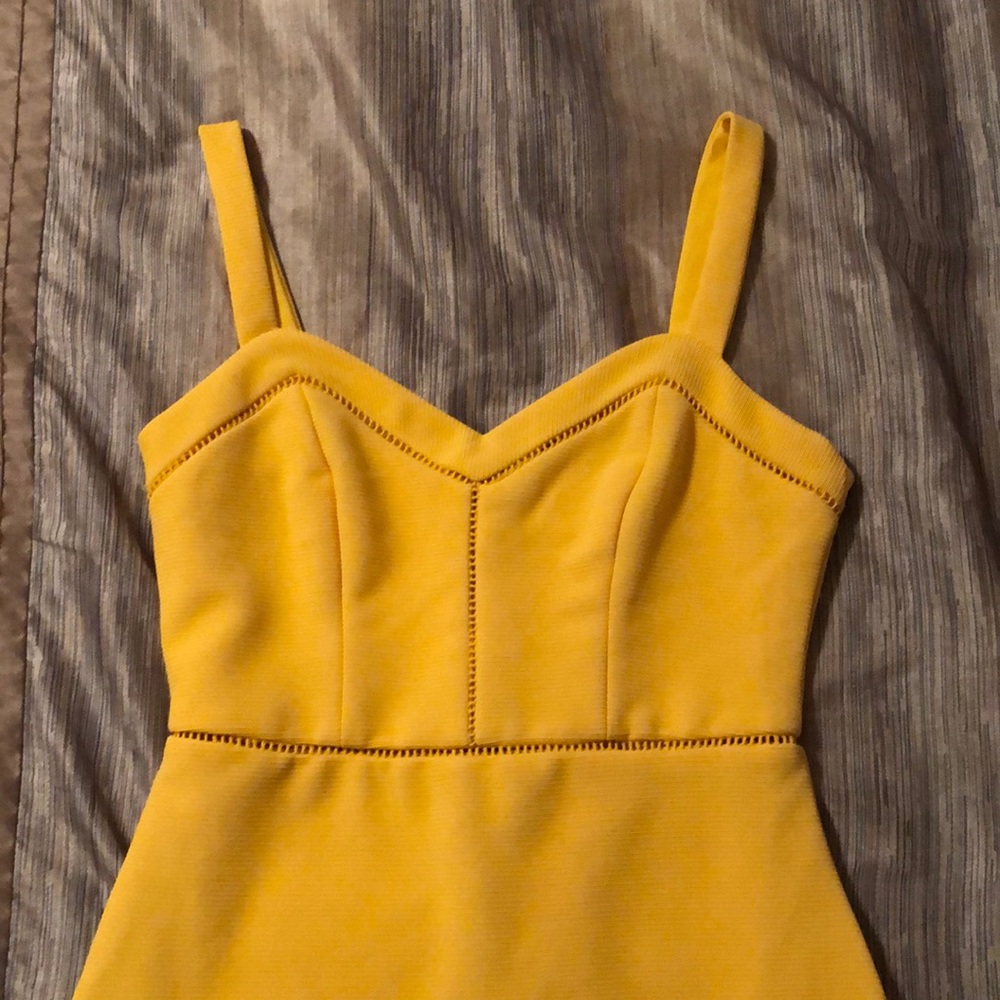 Yellow dress!!!